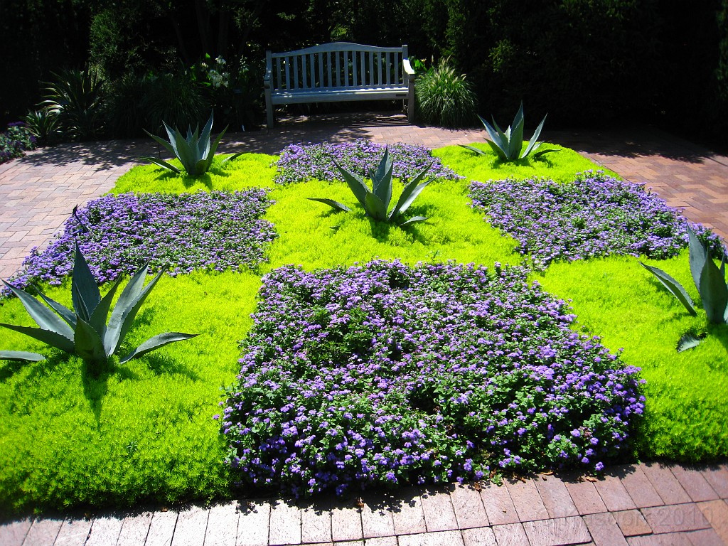 Botanical Gardens 2010 0435.jpg - The Chicago Botanic Gardens. Wear comfortable shoes, and be prepared to enjoy the landscape for a day.